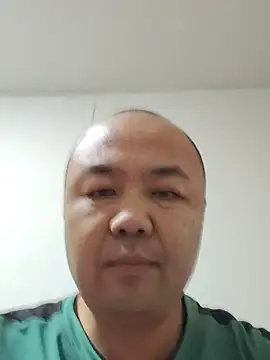 Snapshot of caige8888 chatting on 10/29/25, 11:23 caige8888 online show from 10/29/25, 11:23