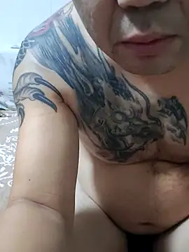 Snapshot of caige8888 chatting on 11/28/25, 01:03 caige8888 online show from 11/28/25, 01:03