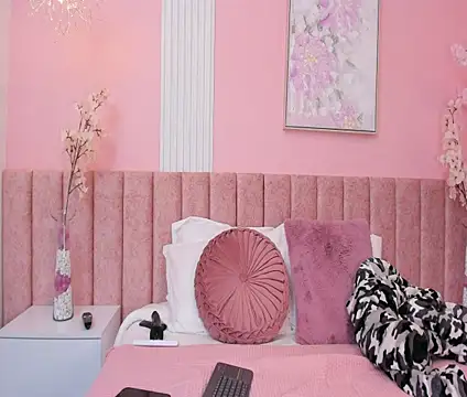 Valentino ceratii online show from 10/15/25, 06:13