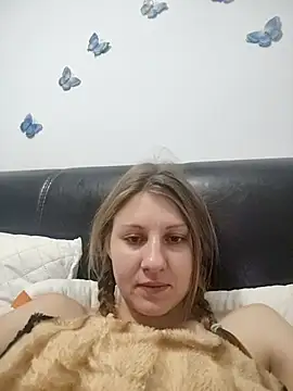 SandyCassie online show from 10/16/25, 10:22