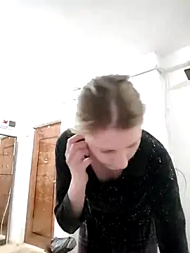 SandyCassie online show from 12/16/25, 08:25