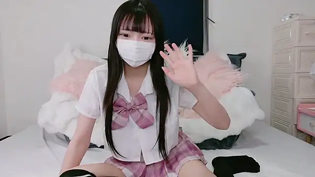 Snapshot of Mirai_oO16Oo chatting on 10/21/25, 11:33 Mirai oO16Oo online show from 10/21/25, 11:33