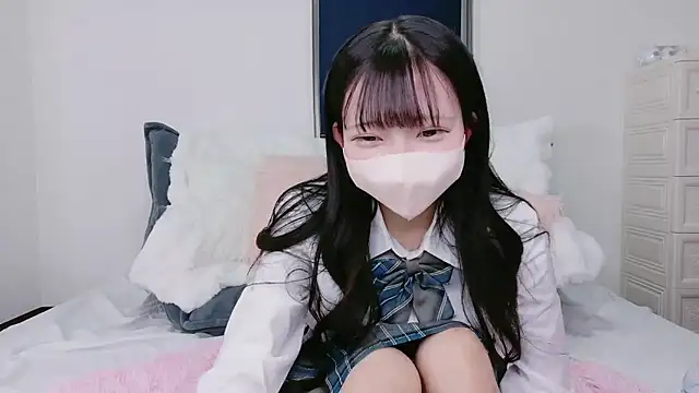 Snapshot of Mirai_oO16Oo chatting on 11/04/25, 08:35 Mirai oO16Oo online show from 11/04/25, 08:35