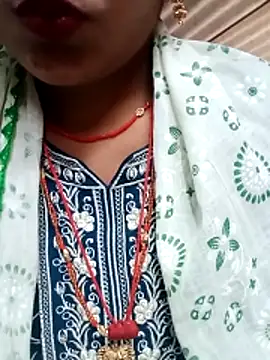 Snapshot of Rajni_chauhan chatting on 10/28/25, 07:34 Rajni chauhan online show from 10/28/25, 07:34