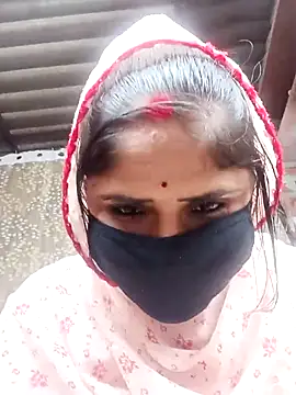 Snapshot of Rajni_chauhan chatting on 11/27/25, 03:47 Rajni chauhan online show from 11/27/25, 03:47