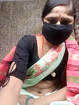 Snapshot of Rajni_chauhan chatting on 11/28/25, 04:20 Rajni chauhan online show from 11/28/25, 04:20