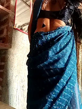 Snapshot of Rajni_chauhan chatting on 03/11/26, 06:30 Rajni chauhan online show from 03/11/26, 06:30