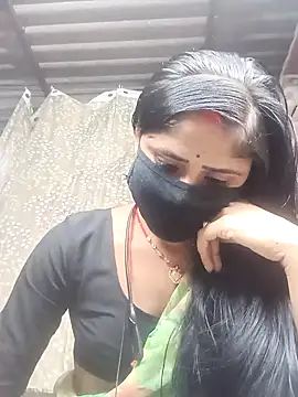 Snapshot of Rajni_chauhan chatting on 03/18/26, 04:21 Rajni chauhan online show from 03/18/26, 04:21