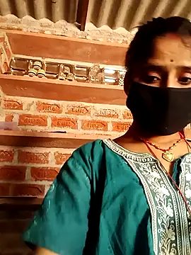 Snapshot of Rajni_chauhan chatting on 03/27/26, 07:03 Rajni chauhan online show from 03/27/26, 07:03