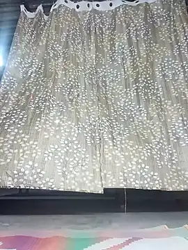 Snapshot of Rajni_chauhan chatting on 04/05/26, 04:15 Rajni chauhan online show from 04/05/26, 04:15