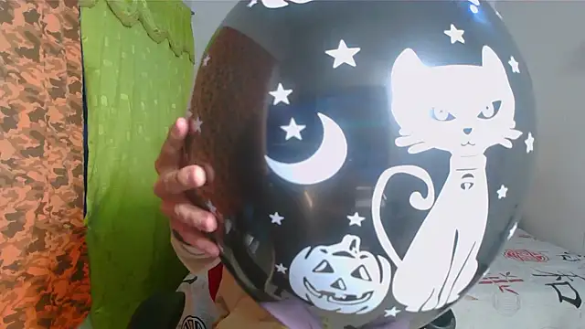 kyam  online show from 10/17/25, 10:45