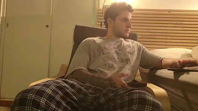 Snapshot of KevinWolf777 chatting on 03/16/26, 03:12 KevinWolf777 online show from 03/16/26, 03:12