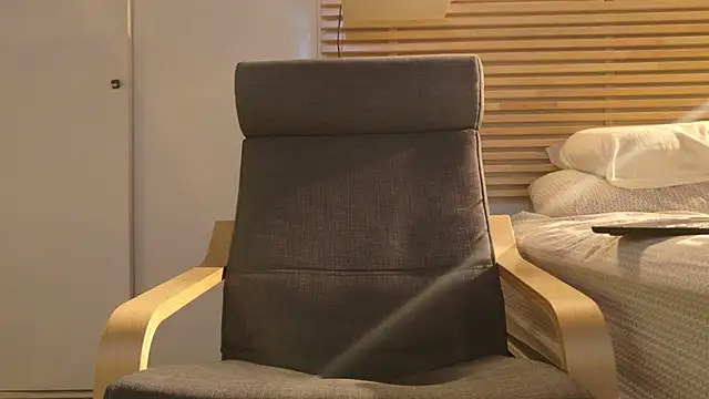 Snapshot of KevinWolf777 chatting on 04/10/26, 06:29 KevinWolf777 online show from 04/10/26, 06:29