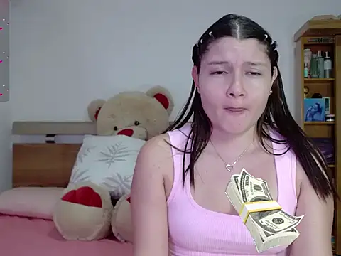 18 girl online show from 10/24/25, 06:54