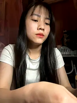 Leaf-Tgu online show from 11/06/25, 03:40