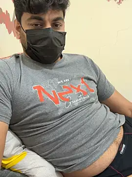 Handsome8677 online show from 01/18/26, 09:35