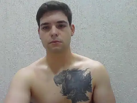 Snapshot of Zure-xxx chatting on 02/12/26, 09:43 Zure-xxx online show from 02/12/26, 09:43