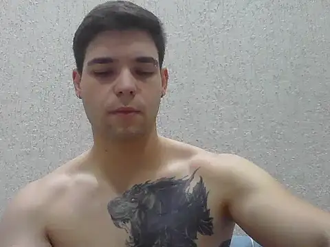 Snapshot of Zure-xxx chatting on 02/16/26, 09:44 Zure-xxx online show from 02/16/26, 09:44