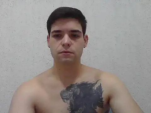 Snapshot of Zure-xxx chatting on 02/24/26, 09:35 Zure-xxx online show from 02/24/26, 09:35