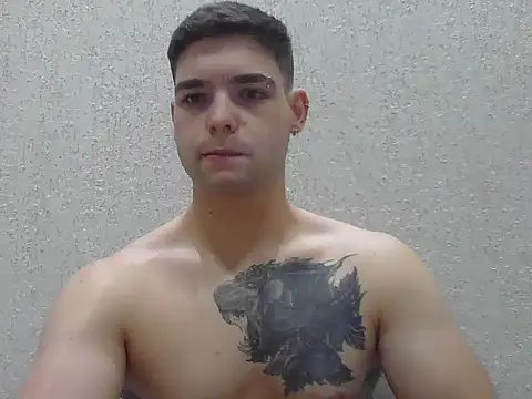 Snapshot of Zure-xxx chatting on 03/10/26, 12:59 Zure-xxx online show from 03/10/26, 12:59