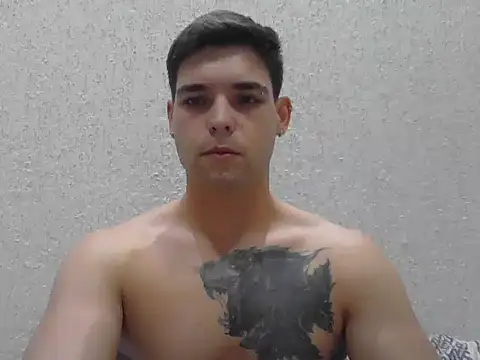 Snapshot of Zure-xxx chatting on 04/02/26, 07:11 Zure-xxx online show from 04/02/26, 07:11