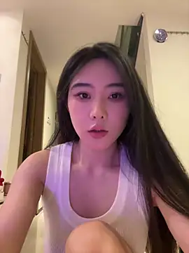 Snapshot of anqi6376 chatting on 06/12/26, 03:44 anqi6376 online show from 06/12/26, 03:44