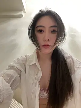 Snapshot of anqi6376 chatting on 06/15/26, 02:41 anqi6376 online show from 06/15/26, 02:41