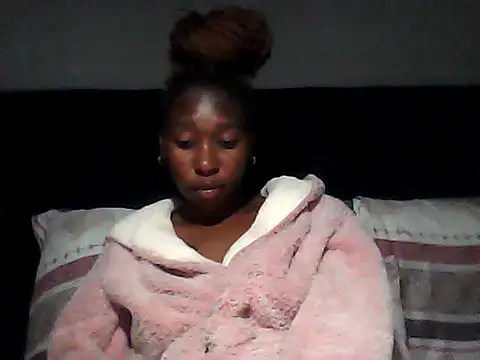 Snapshot of sexysmalldaily04 chatting on 10/22/25, 06:07 sexysmalldaily04 online show from 10/22/25, 06:07