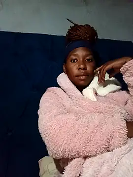 Snapshot of sexysmalldaily04 chatting on 10/30/25, 07:32 sexysmalldaily04 online show from 10/30/25, 07:32