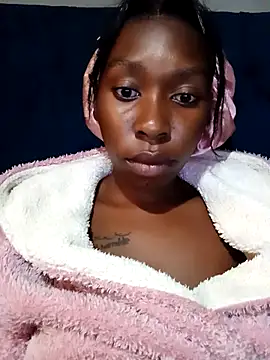 Snapshot of sexysmalldaily04 chatting on 11/25/25, 07:30 sexysmalldaily04 online show from 11/25/25, 07:30