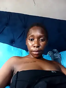 Snapshot of sexysmalldaily04 chatting on 11/27/25, 10:06 sexysmalldaily04 online show from 11/27/25, 10:06