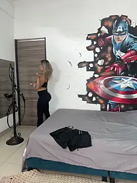 Snapshot of valentina_herrrera chatting on 03/09/26, 03:27 valentina herrrera online show from 03/09/26, 03:27