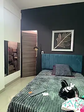 Snapshot of valentina_herrrera chatting on 04/06/26, 04:52 valentina herrrera online show from 04/06/26, 04:52