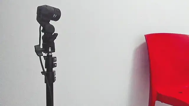 Snapshot of valentina_herrrera chatting on 04/20/26, 04:21 valentina herrrera online show from 04/20/26, 04:21