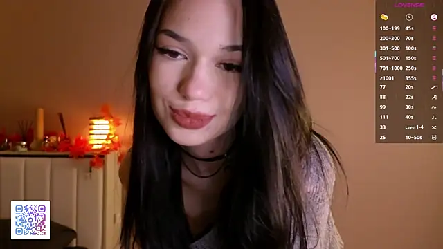 Snapshot of Night_Mary chatting on 10/19/25, 02:29 Night Mary online show from 10/19/25, 02:29