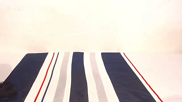 Snapshot of TallEbonyBabe chatting on 01/11/26, 02:33 TallEbonyBabe online show from 01/11/26, 02:33