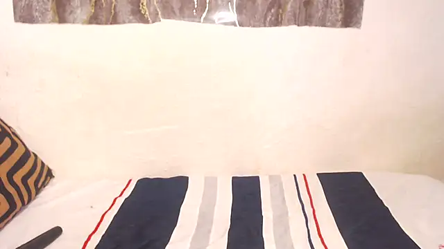 Snapshot of TallEbonyBabe chatting on 02/02/26, 04:44 TallEbonyBabe online show from 02/02/26, 04:44