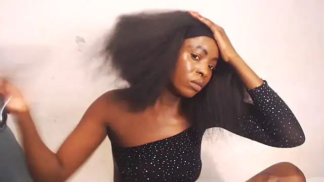 Snapshot of TallEbonyBabe chatting on 02/09/26, 04:27 TallEbonyBabe online show from 02/09/26, 04:27