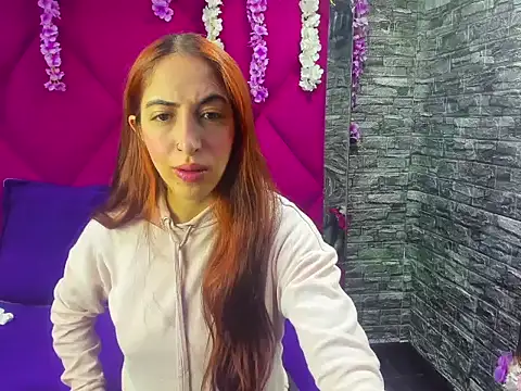 MariamGray1 online show from 10/16/25, 05:25