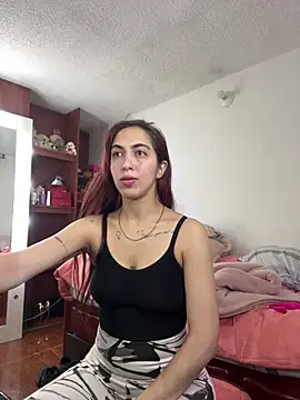 MariamGray1 online show from 04/11/26, 12:37