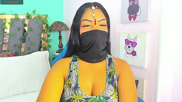 Snapshot of Iniya_Parul chatting on 03/10/26, 02:00 Iniya Parul online show from 03/10/26, 02:00