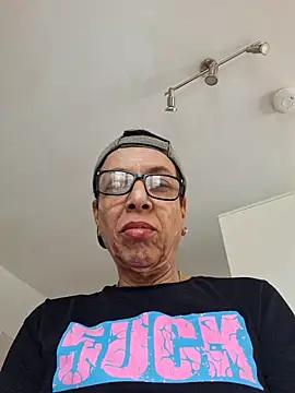 Jesbi25 online show from 04/04/26, 11:18