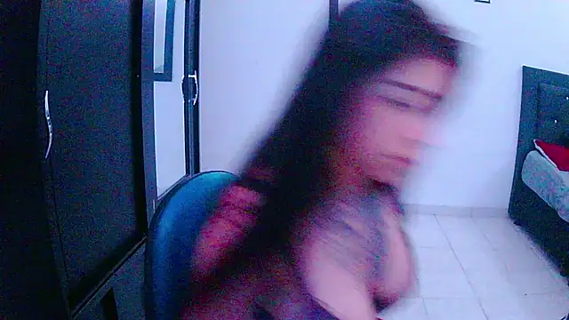 adri gomez1 online show from 10/26/25, 06:52