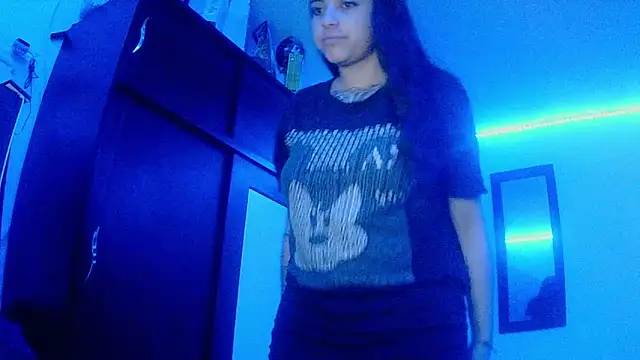 adri gomez1 online show from 12/19/25, 10:44