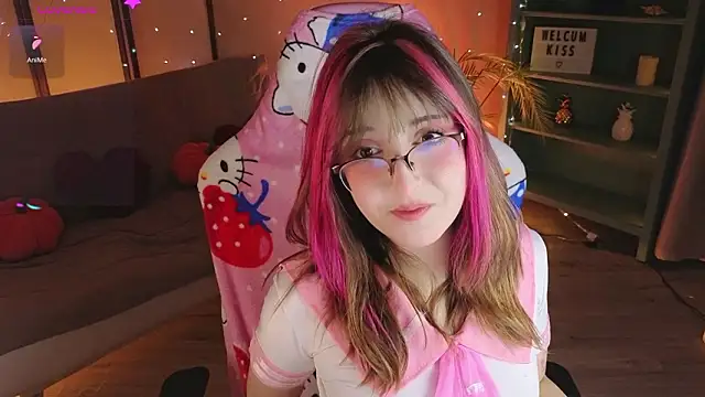 Soffi Toffi online show from 03/21/26, 08:19