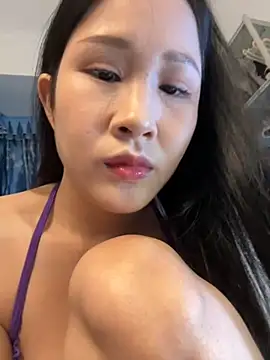 Snapshot of littlesluttycat chatting on 11/06/25, 03:35 littlesluttycat online show from 11/06/25, 03:35