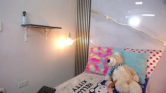 Miah-Princess online show from 10/16/25, 06:09