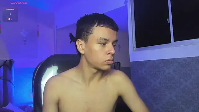 Xavier Fox    online show from 11/04/25, 03:49