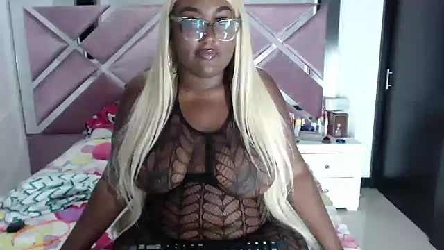 Antonellabigass online show from 10/22/25, 04:57