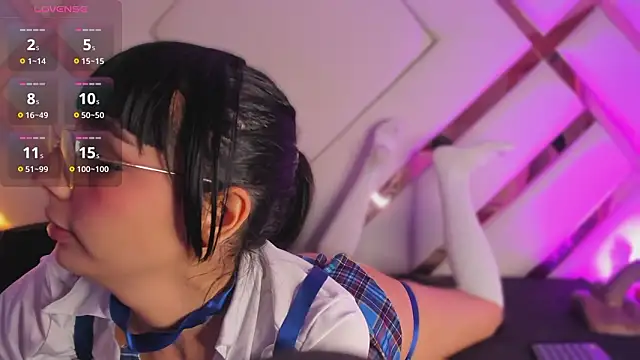 michelle cutee  online show from 03/04/26, 08:26